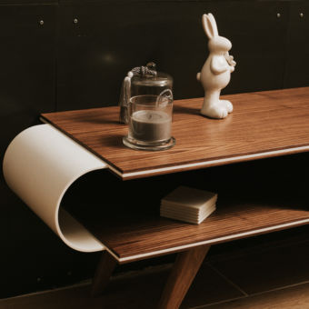 Meuble TV noyer + corian Meuble TV noyer + corian